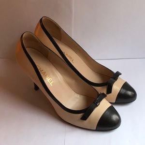 Classic Authentic Chanel Heels Size40